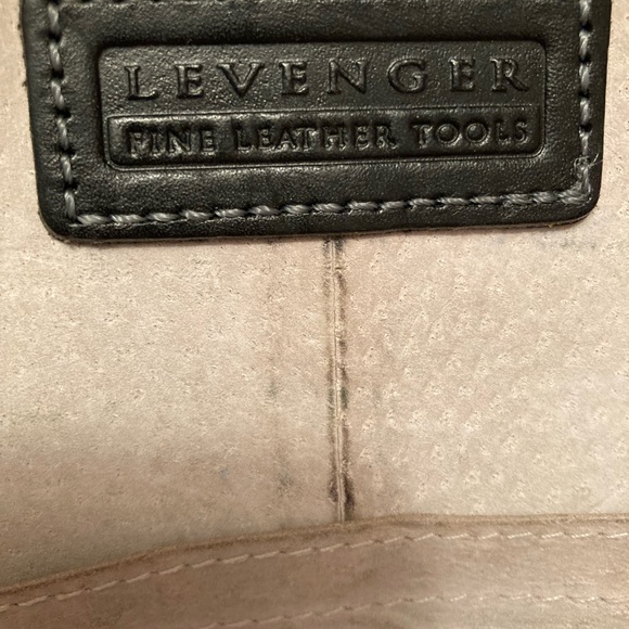 Levenger black leather briefcase with silver tone hardware, shoulder strap - Picture 3 of 7